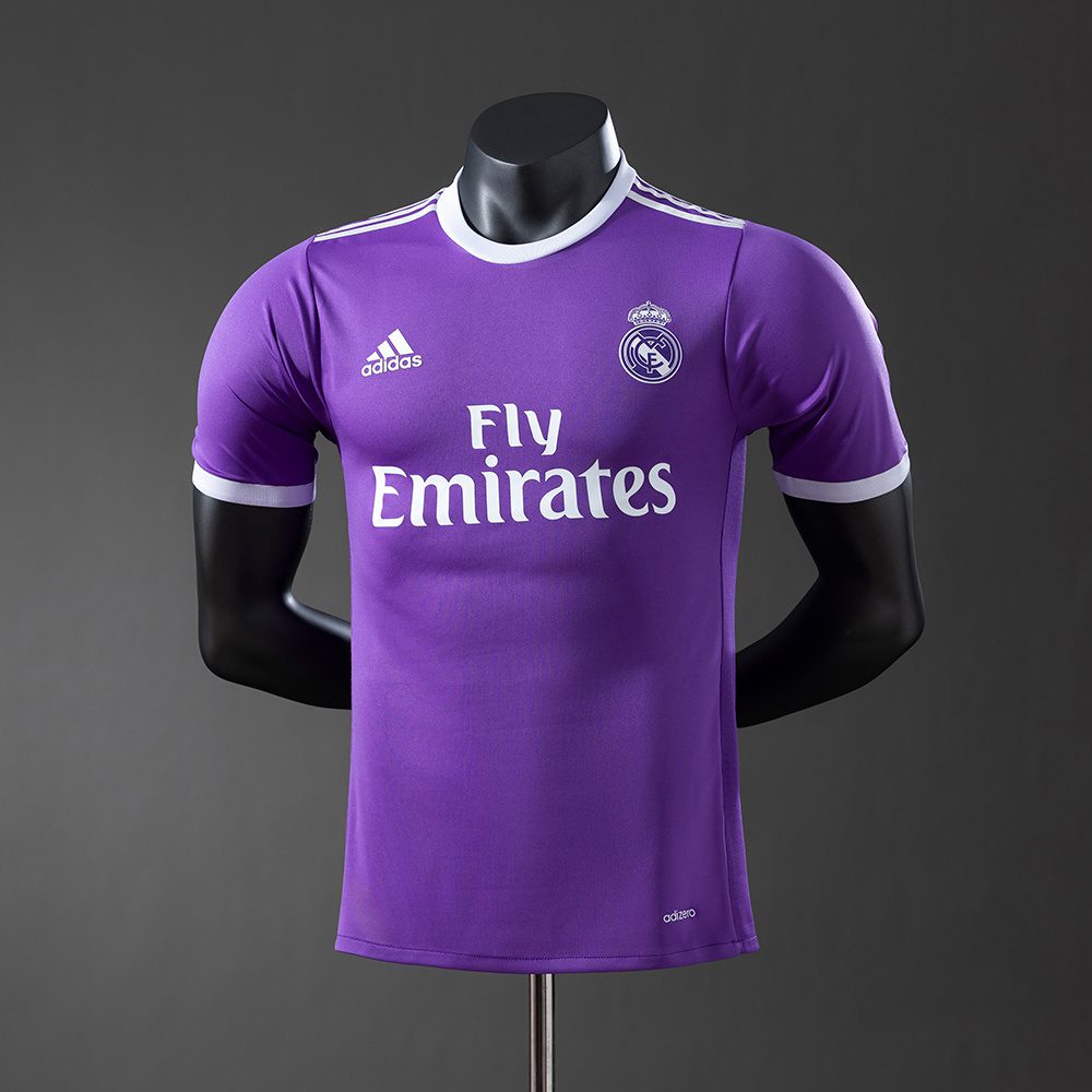 d0a5f735 REAL MADRID SUPLENTE RETRO PLAYER 2016/17 - Imagen 1