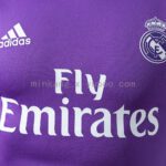 REAL MADRID SUPLENTE RETRO PLAYER 2016/17 - Imagen 4