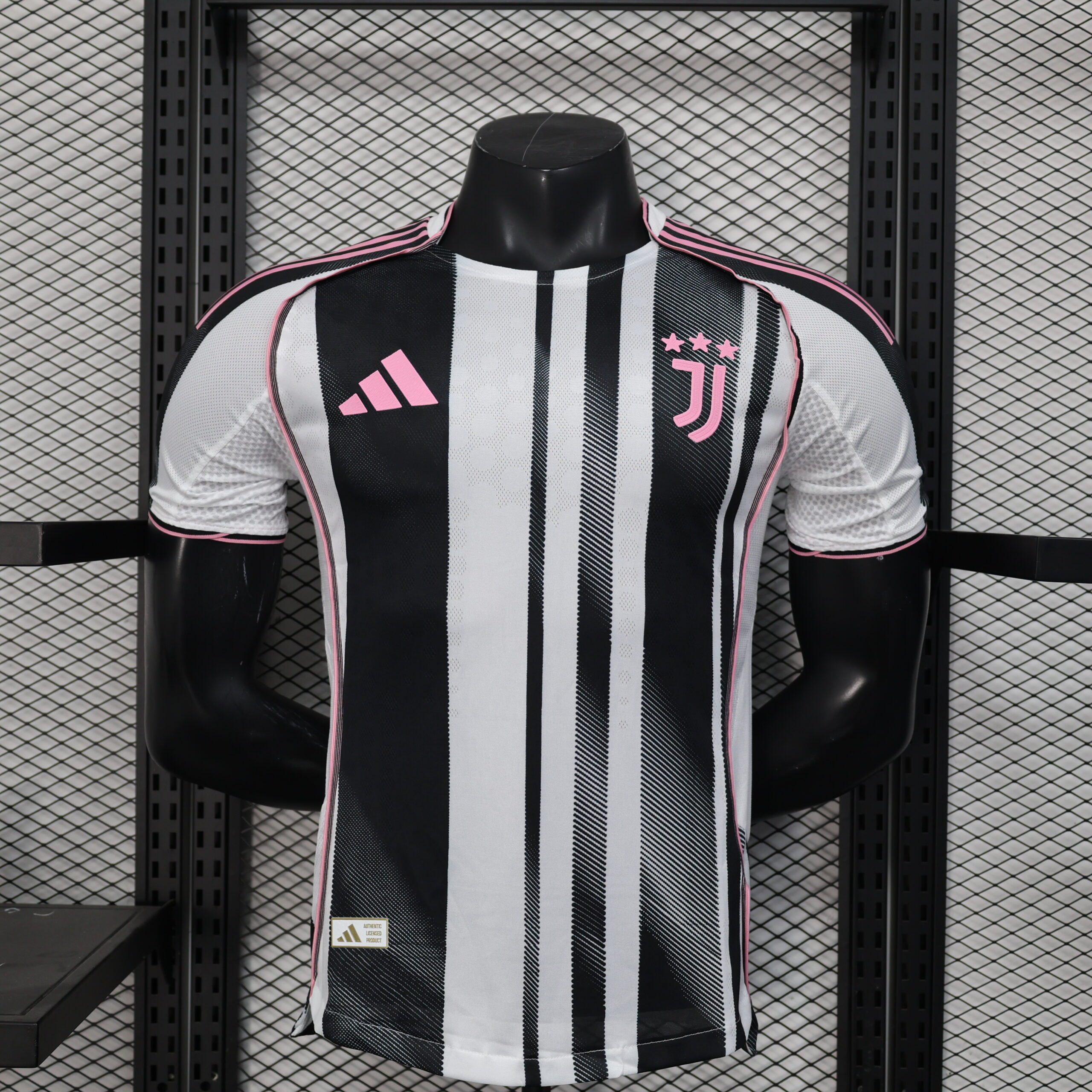 47297bed JUVENTUS TITULAR 2025/26 PLAYER VERSION - Imagen 1