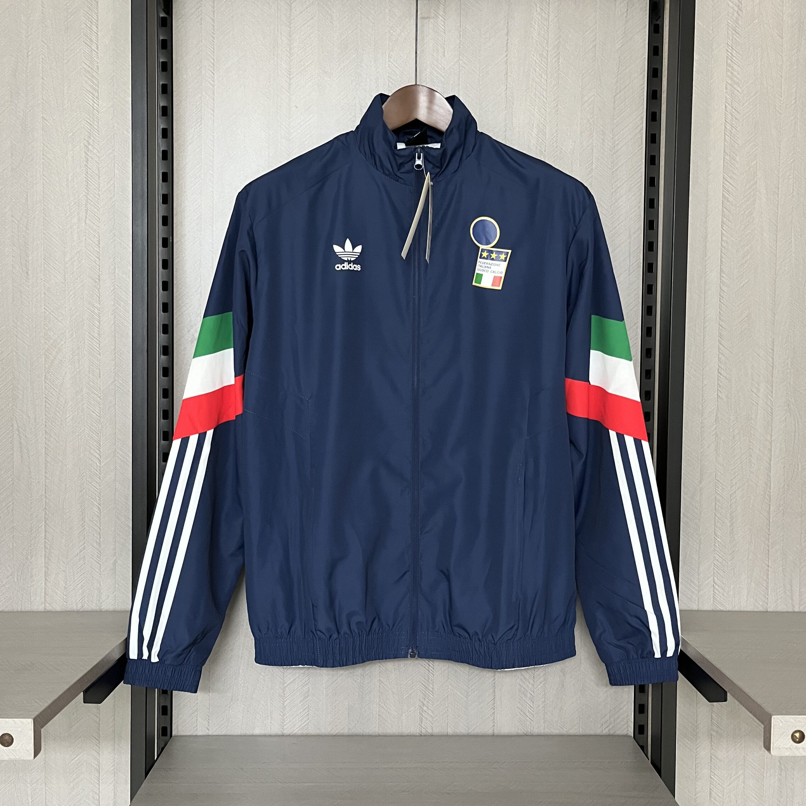a7066b74 ITALIA CORTAVIENTO 2025 - Imagen 1