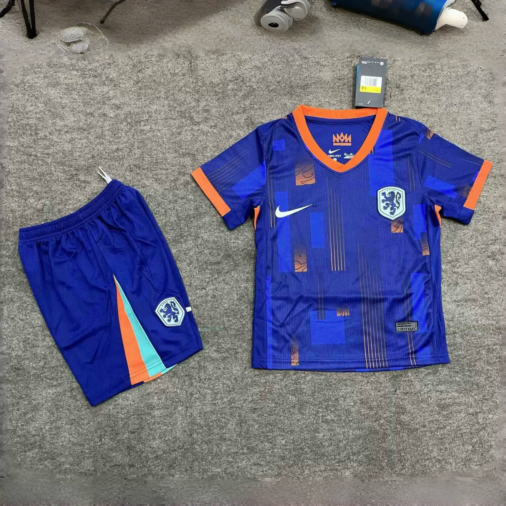 cc81319b HOLANDA PAISES BAJOS SUPLENTE 2024/25 KIT NIÑO - Imagen 1
