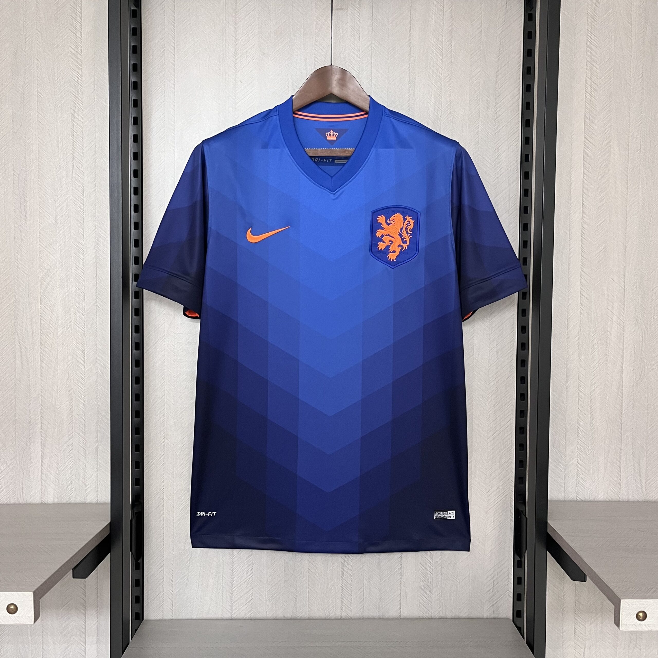 e4f9ecbc HOLANDA PAÍSES BAJOS VISITANTE RETRO 2014 - Imagen 1