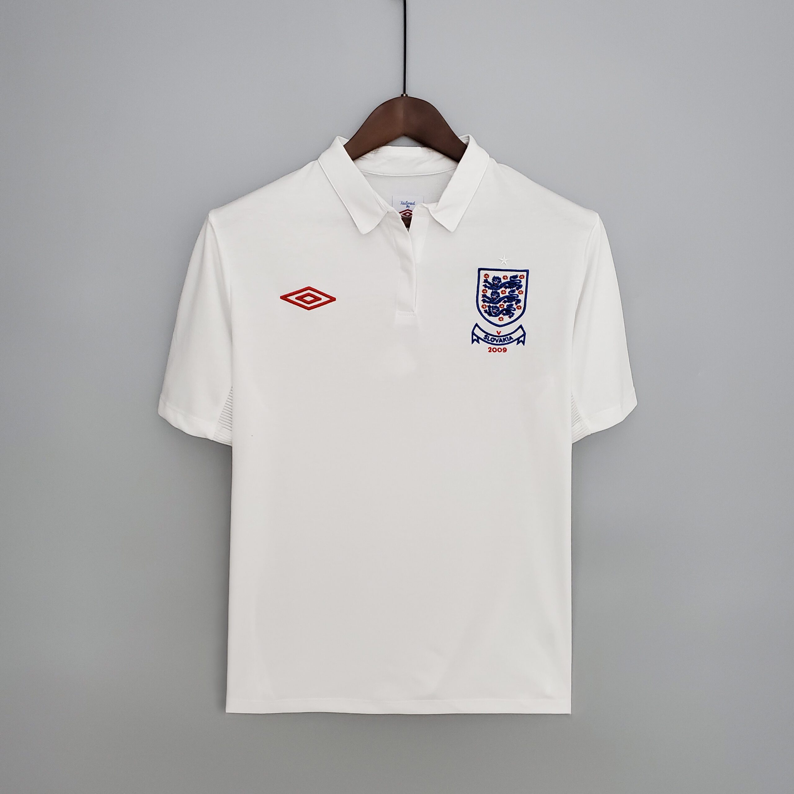 f81bbad2 INGLATERRA TITULAR RETRO 2010 - Imagen 1