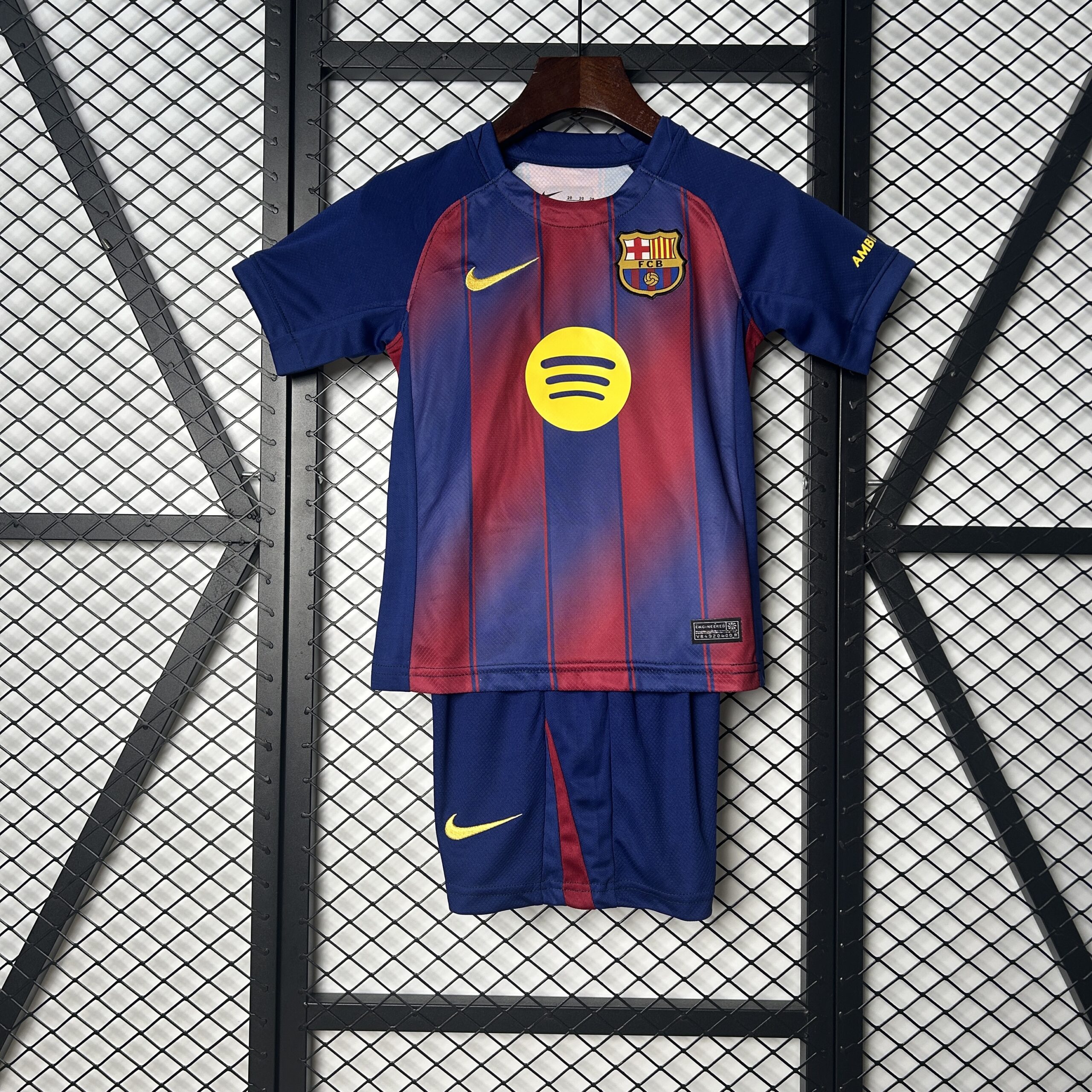 549e4790 BARCELONA TITULAR 2025/26 KIT NIÑO - Imagen 1