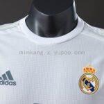 REAL MADRID TITULAR RETRO PLAYER 2015/16 - Imagen 4