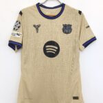 BARCELONA VISITANTE 2025/26 PLAYER VERSIÓN LAMINE YAMAL #10 TALLA L