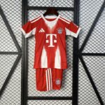 BAYERN TITULAR 2025/26 KIT NIÑO