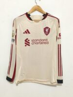 LIVERPOOL SUPLENTE MANGA LARGA 2025/26 PLAYER VERSION SZOBOSZLAI #8 - TALLA L (AJUSTE M)