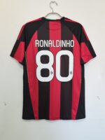 MILAN TITULAR RETRO 2010/11 RONALDINHO #80 TALLA L - Imagen 2