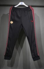 MANCHESTER JACKET SET TERRACE ICONS NEGRO/ROJO CASACA Y PANTALÓN - Imagen 3