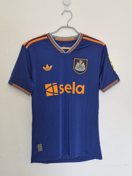 NEWCASTLE TERCERA EQUIPACIÓN 2025/26 PLAYER VERSION - WOLTEMADE #27 ETIQUETA L - (CALCE REAL M)