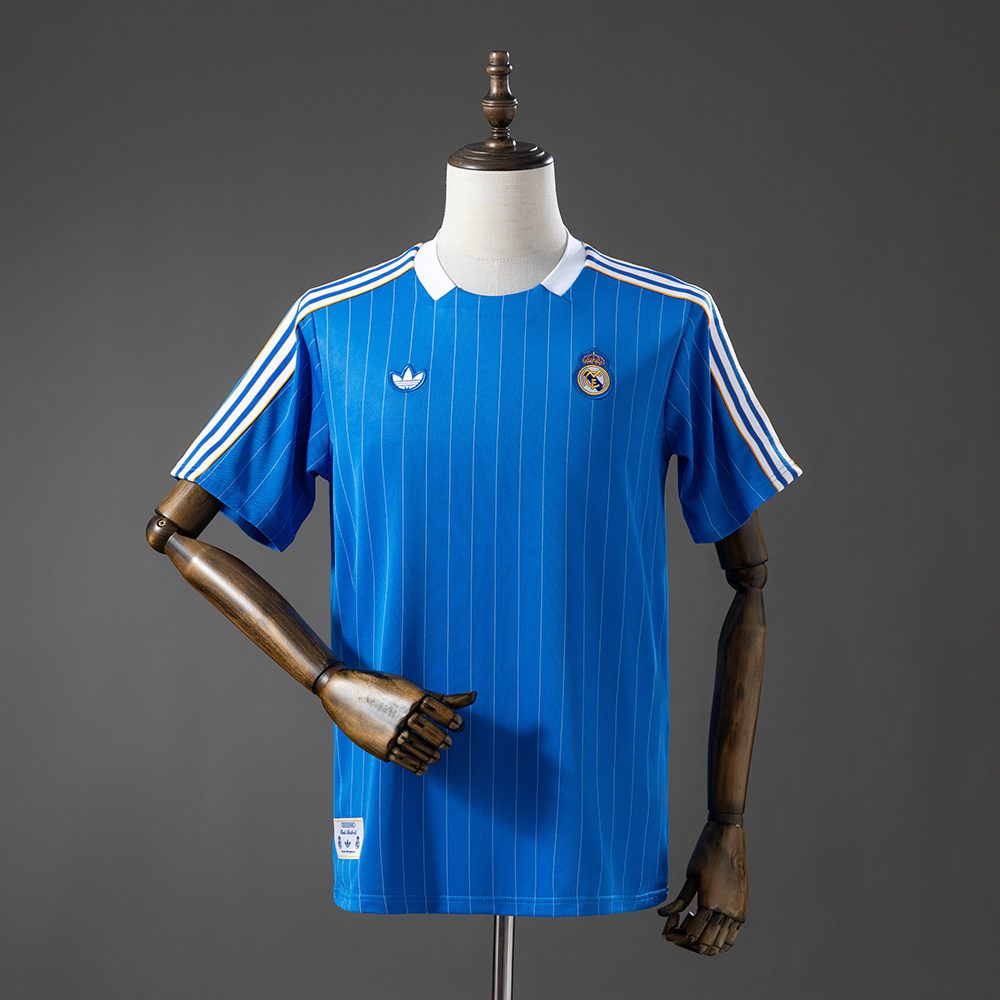 8d13399b REAL MADRID "TERRACE ICONS" - RETRO LIFESTYLE - Imagen 1