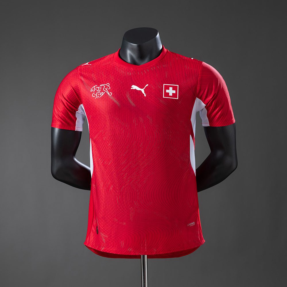 f43fa5d0 SUIZA TITULAR PLAYER VERSION 2026 - Imagen 1