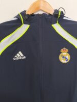 REAL MADRID - CASACA CON CAPUCHA - ADIDAS UBP - TALLA L - Imagen 3