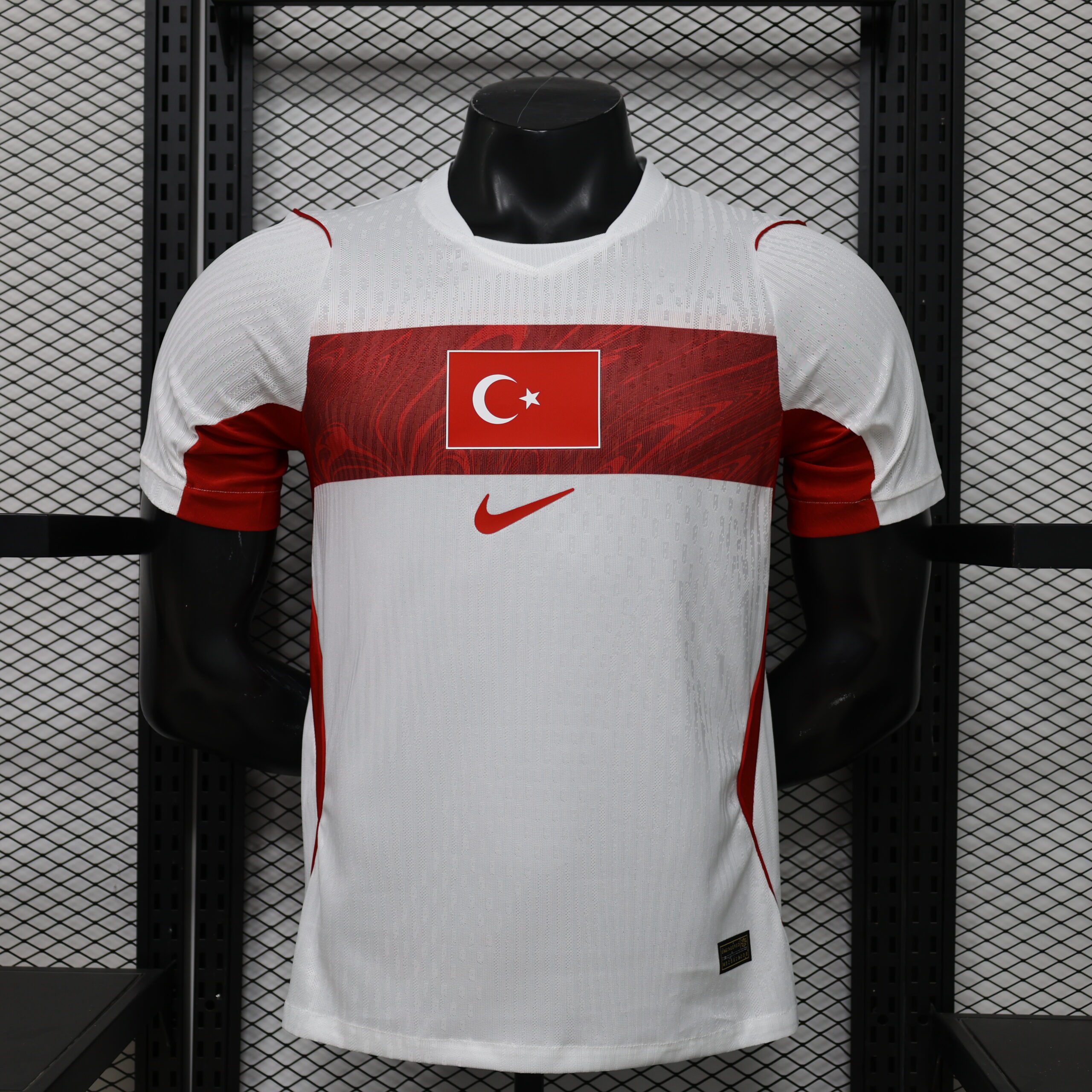 d4cbdcd3 TURQUÍA SUPLENTE PLAYER VERSION 2026 - Imagen 1