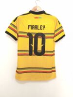 JAMAICA TITULAR 2026 PLAYER VERSION MARLEY #|0 - ETIQUETA L (CALCE REAL M) - Imagen 2
