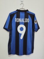 INTER DE MILAN 2001/02 RETRO - RONALDO #9 - ETIQUETA L (CALCE REAL M) - Imagen 2