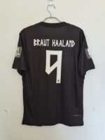 NORUEGA SUPLENTE 2026 - BLACK EDITION - PLAYER VERSION - BRAUT HAALAND #9 - TALLA XL (CALCE REAL L/XL) - Imagen 2