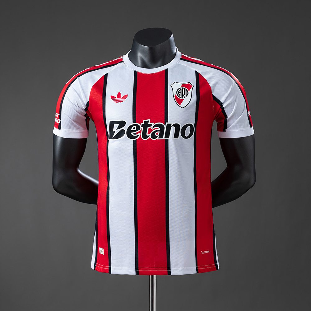 8b6cb815 RIVER PLATE SUPLENTE PLAYER VERSION 2026/27 - Imagen 1