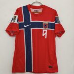 NORUEGA TITULAR PLAYER VERSION - BRAUT HAALAND #9 - ETIQUETA L (CALCE REAL M)