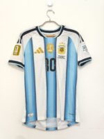 ARGENTINA TITULAR PLAYER VERSION FINAL MUNDIAL 2026 - MESSI #10 - ETIQUETA L (CALCE REAL M)