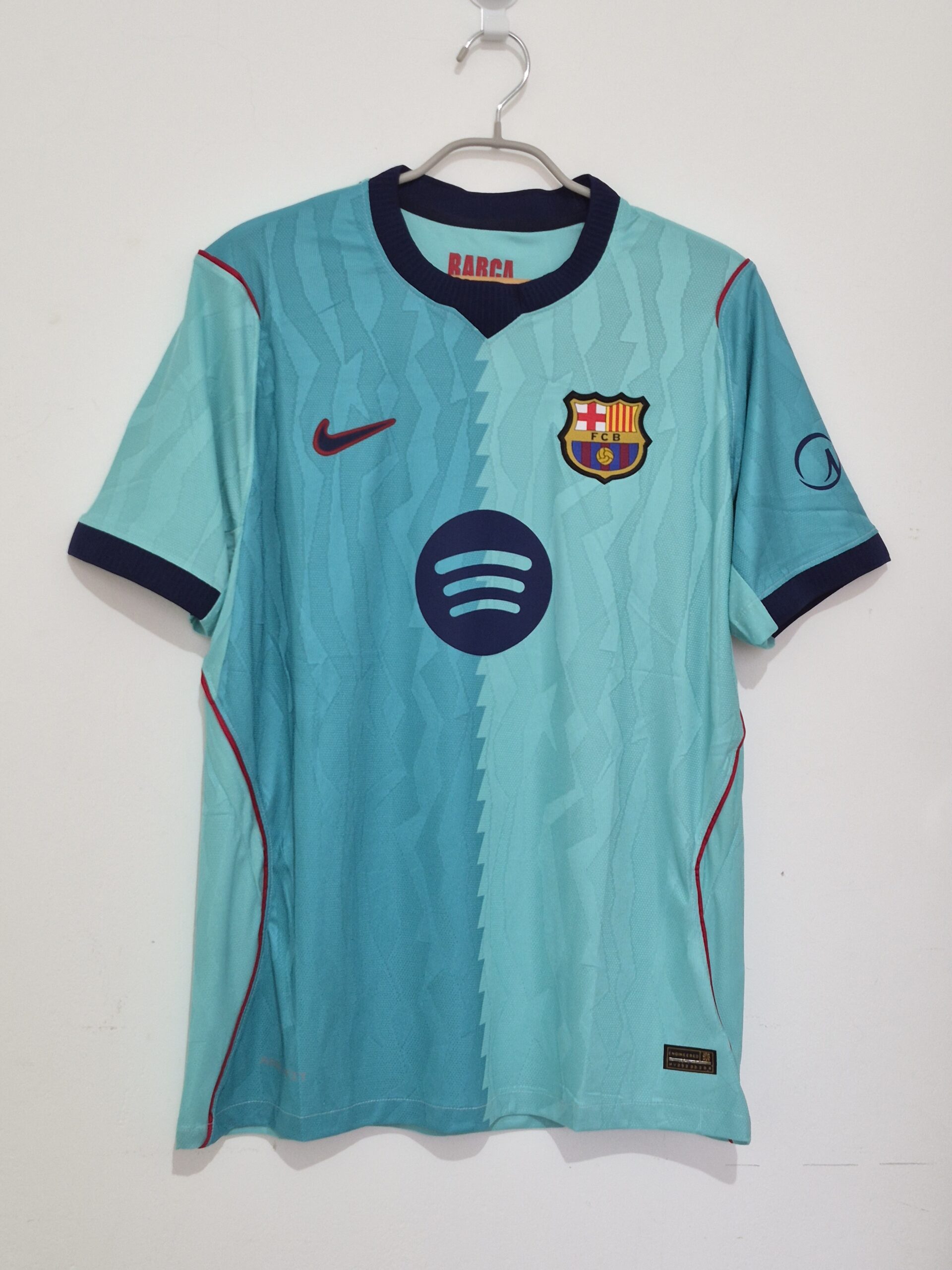 20261004_063042 BARCELONA TERCERA PLAYER VERSION 2026/27 - TALLA XL - Imagen 1