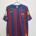 BARCELONA TITULAR RETRO 2005/06 RONALDINHO #10 - TALLA L