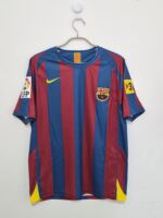 BARCELONA TITULAR RETRO 2005/06 RONALDINHO #10 - TALLA L